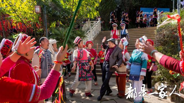 《都是一家人》“木耳”陷家庭危机 彩云之南见证甜蜜重逢